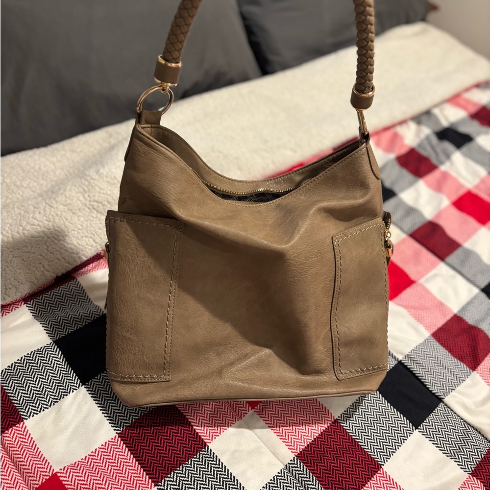 Elegant, boho shoulder bag. - Picture 8 of 15